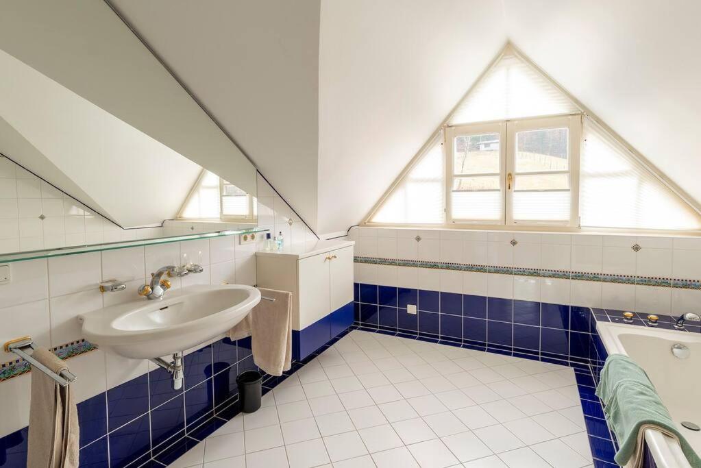 Luxus Alpenparadies Nahe Salzburg Sauna & Whirlpool Adnet Exteriör bild